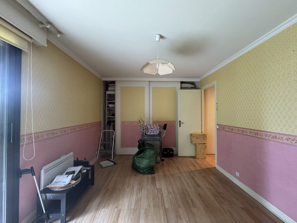 Rénovation totale appartement. Agencement sur mesure chambre